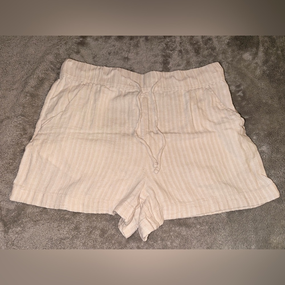Time and Tru Linen Shorts